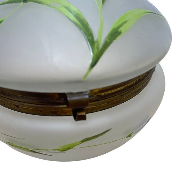 Vintage Hand Painted Clear Frost Hinge Lid Vanity Jar Floral Good Used Condition - Picture 5 of 9